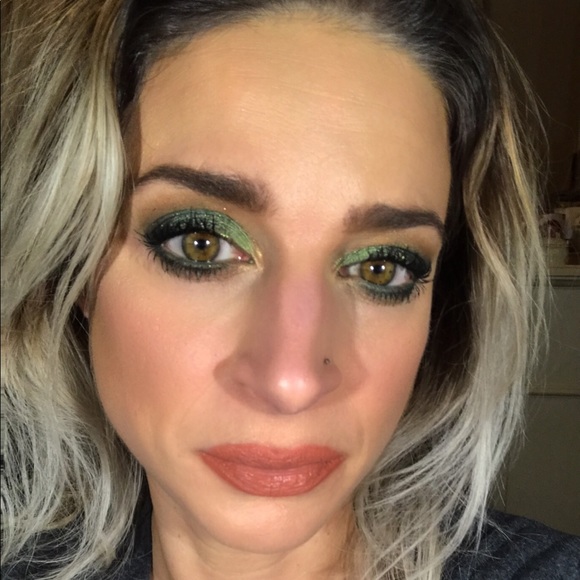 Meet your Posher, Stephanie - Picture 4 of 13